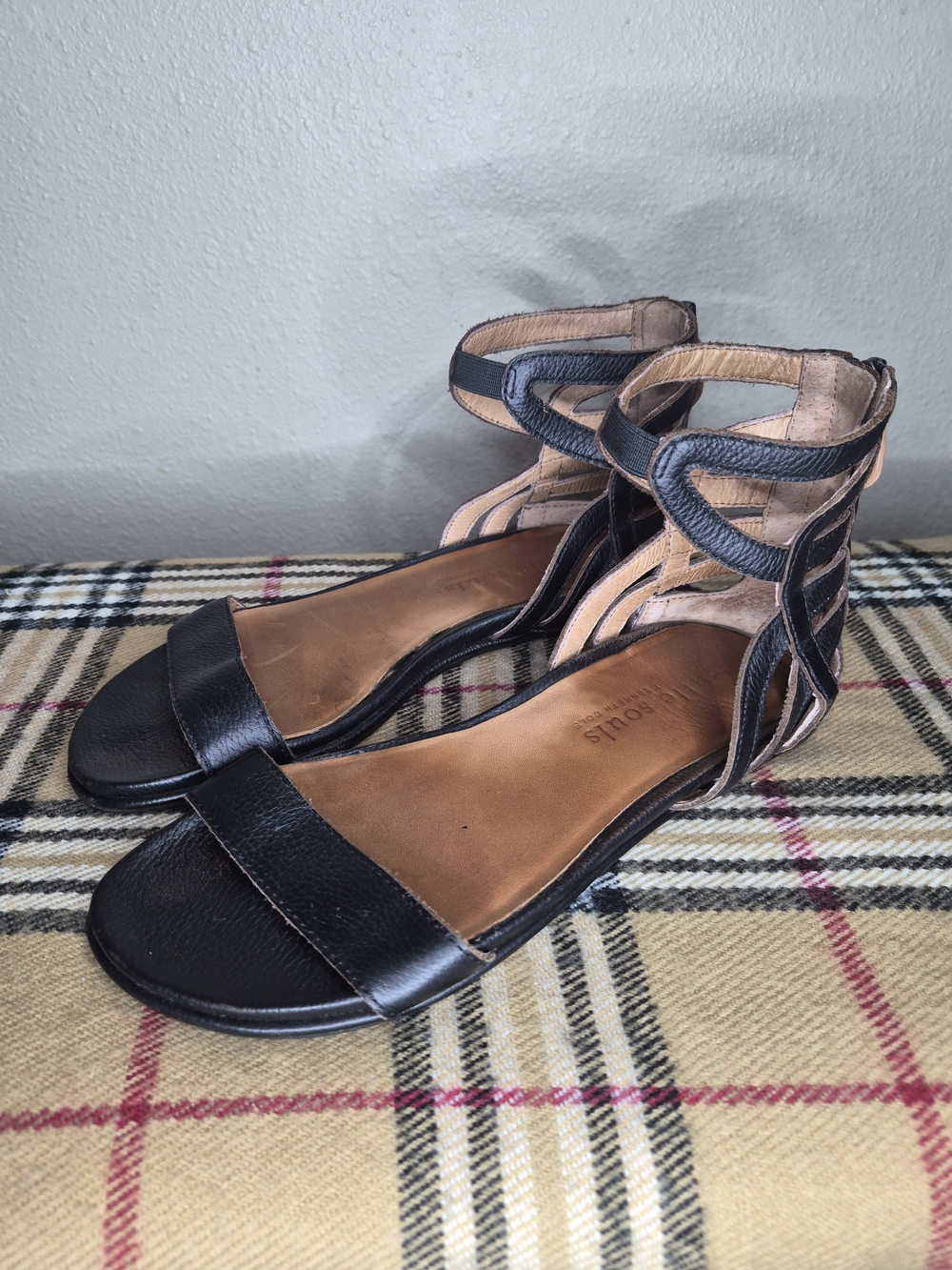 Gentle Souls Black Strappy Gladiator Flat Sandals Women